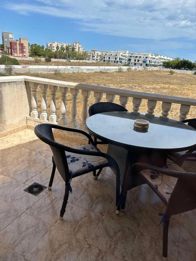 Apartament Mariha Torrevieja Esterno foto